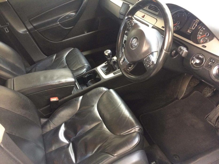 Volkswagen passat b6 запчастини капот крило фара мотор коробка бампер