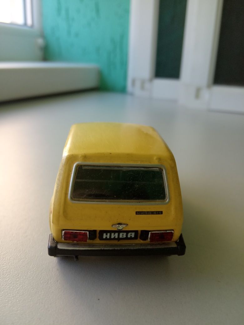 модель "Нива"металл масштаб 1:43