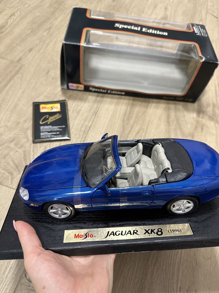 Автомодель Jaguar XK8, Машинка Jaguar XK8, Maisto 1996