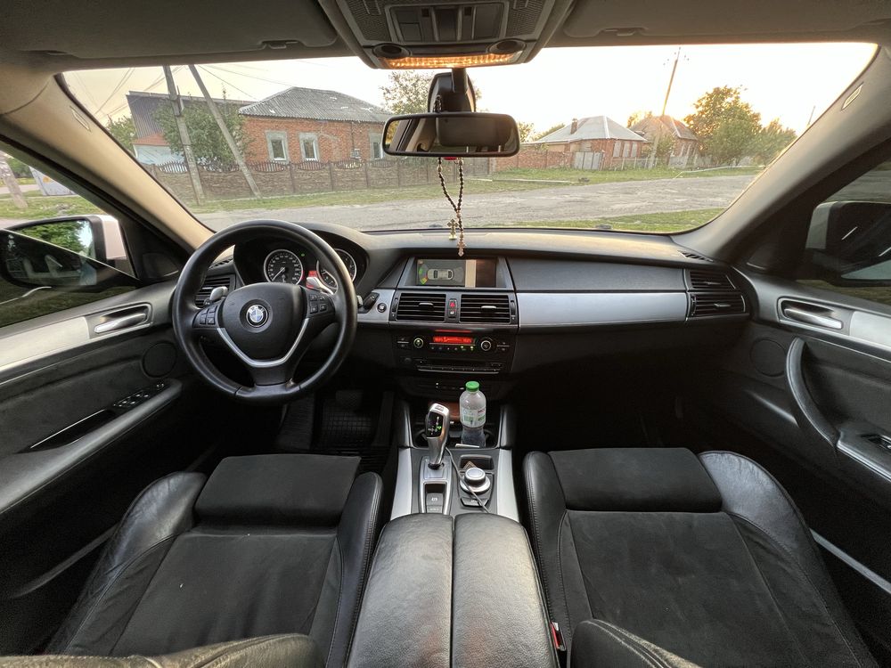 BMW X6 2008 года 3.0 Бензин Полный привод