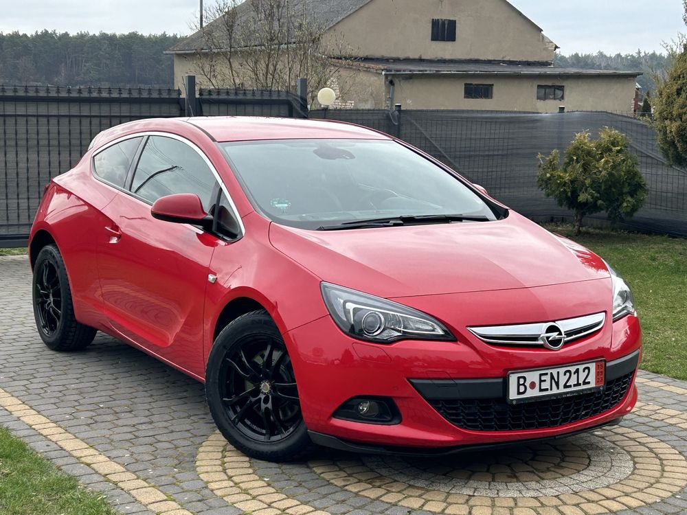 Opel Astra J GTC Nowy rozrzad! Bi Xenon! Klimatronic! z Niemiec !