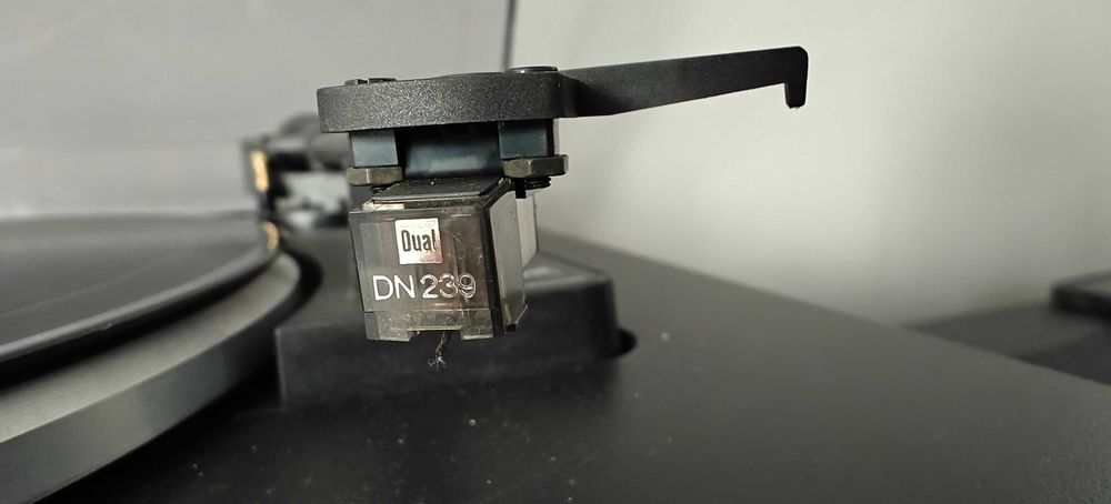 Gramofon Dual CS410 Belt Drive Półautomatyczny