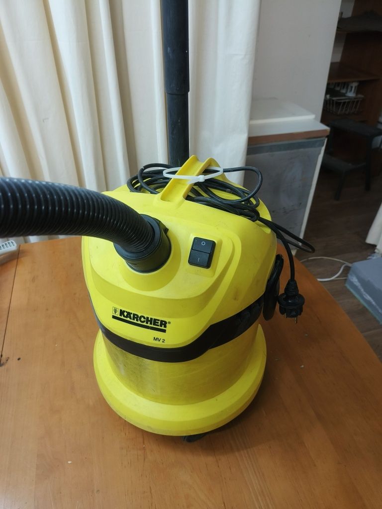 Odkurzacz przemysłowy Karcher MW2