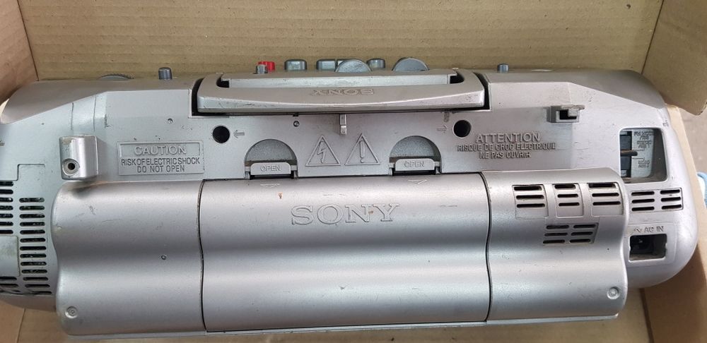 Радиомагнитофон Sony CFS-B21L