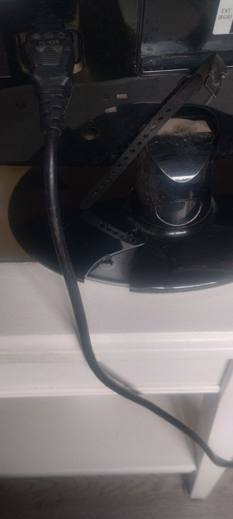 Telewizor Samsung 19 cali z funkcją monitora