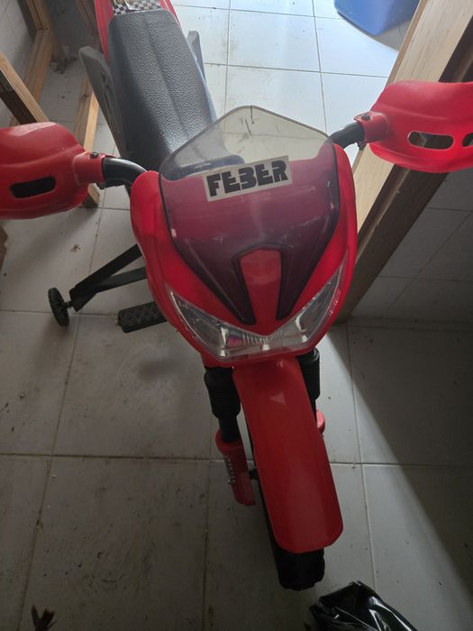 Motinha a rodinhas para desocupar