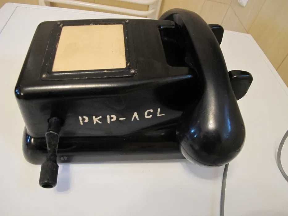 Stary telefon PKP