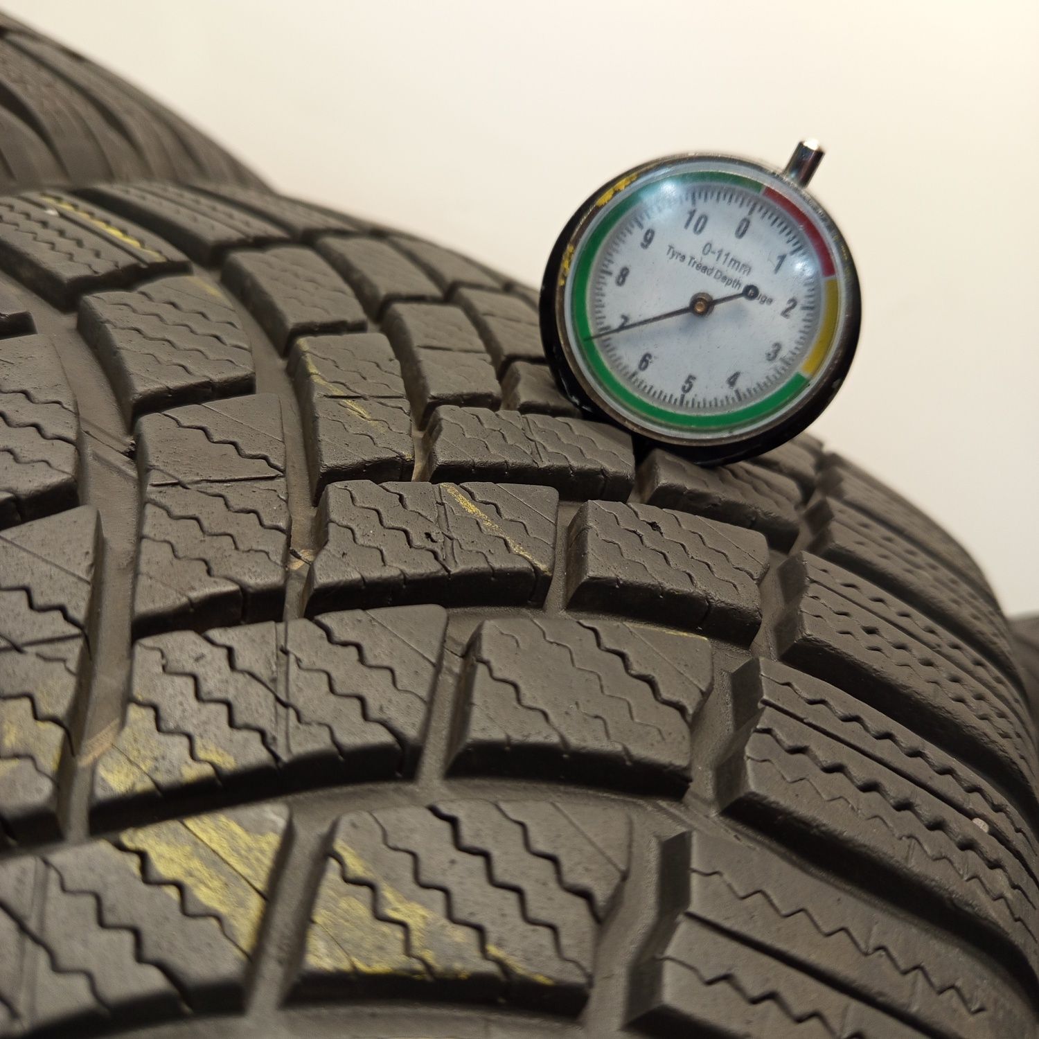 4x 235/45r18 Bridgestone LM005