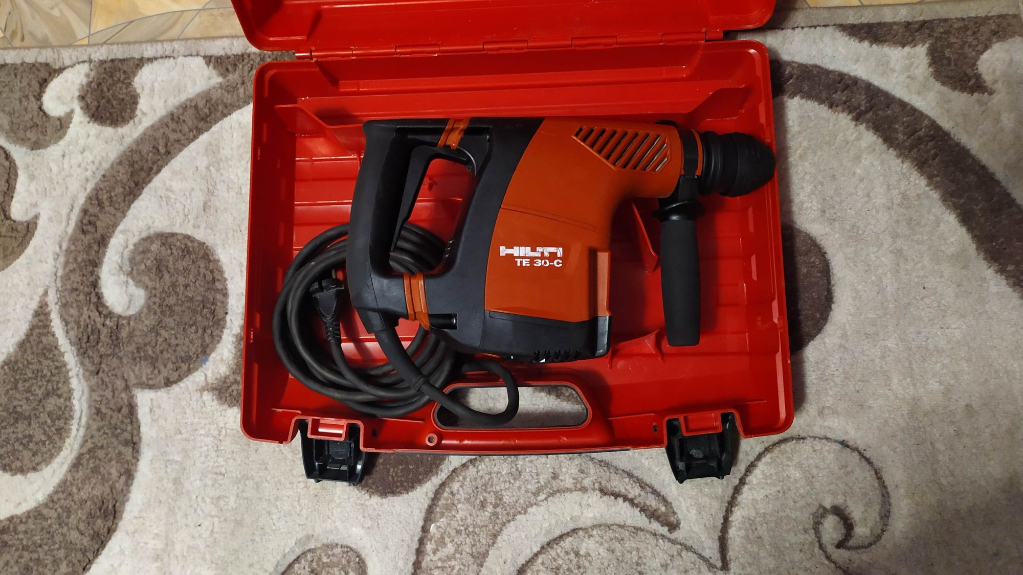 Hilti te 30 c avr перфоратор хілті