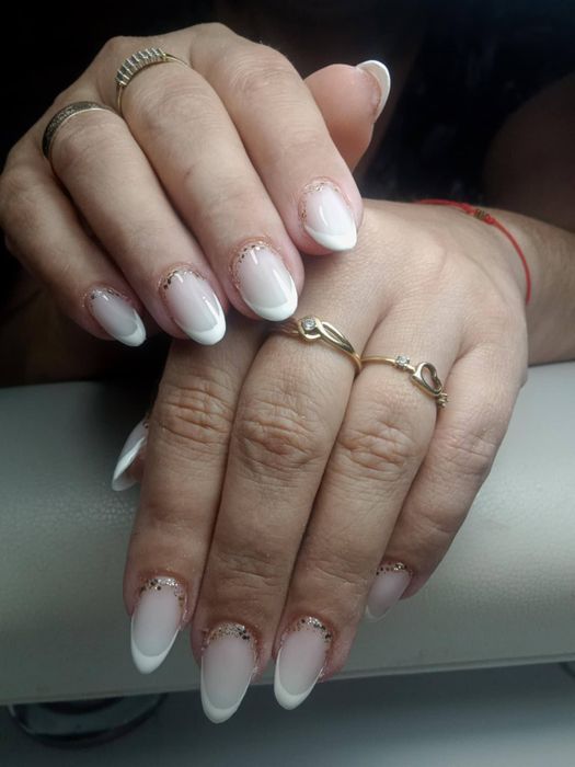 Paznokcie żelowe hybryda pedicure