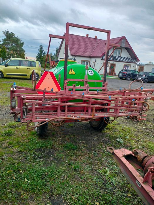 Opryskiwacz ciągany Skotarek