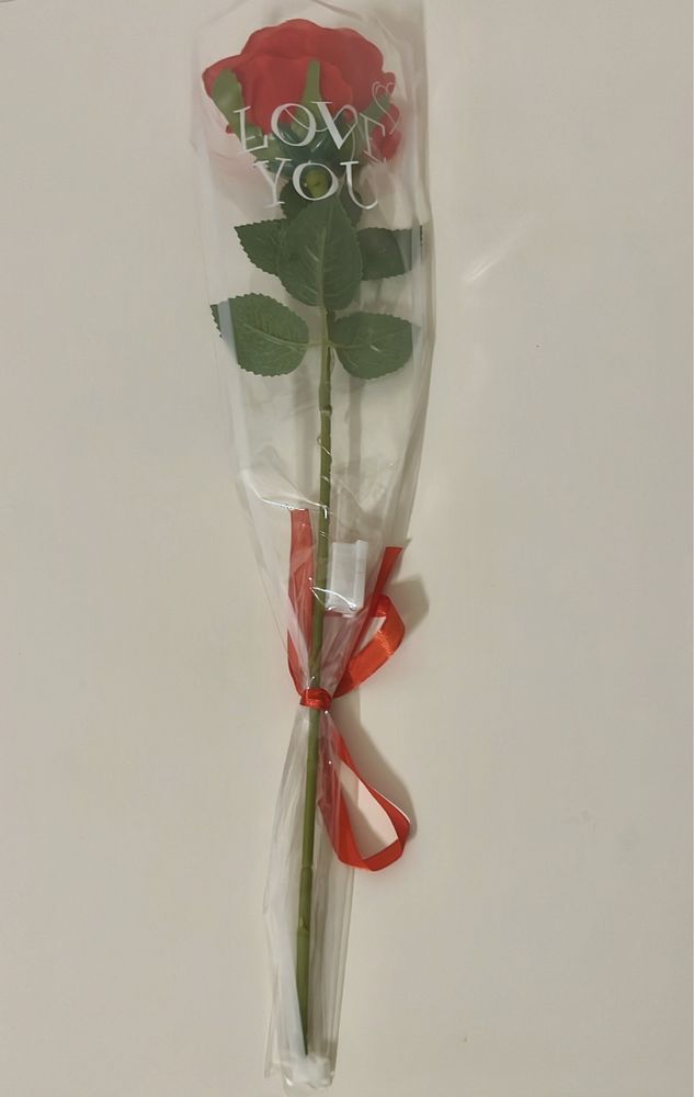 Sztuczny kwiat w kształcie misia +róża led prezent dzień kobiet walent