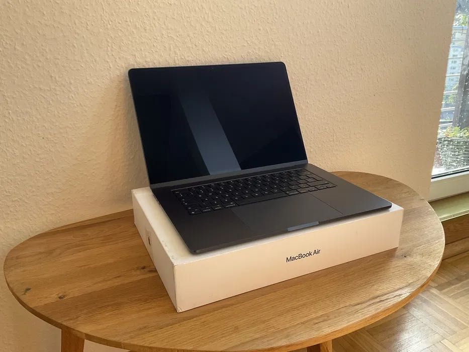 MacBook Air 15 M3 512 GBB SSD RAM 8GB