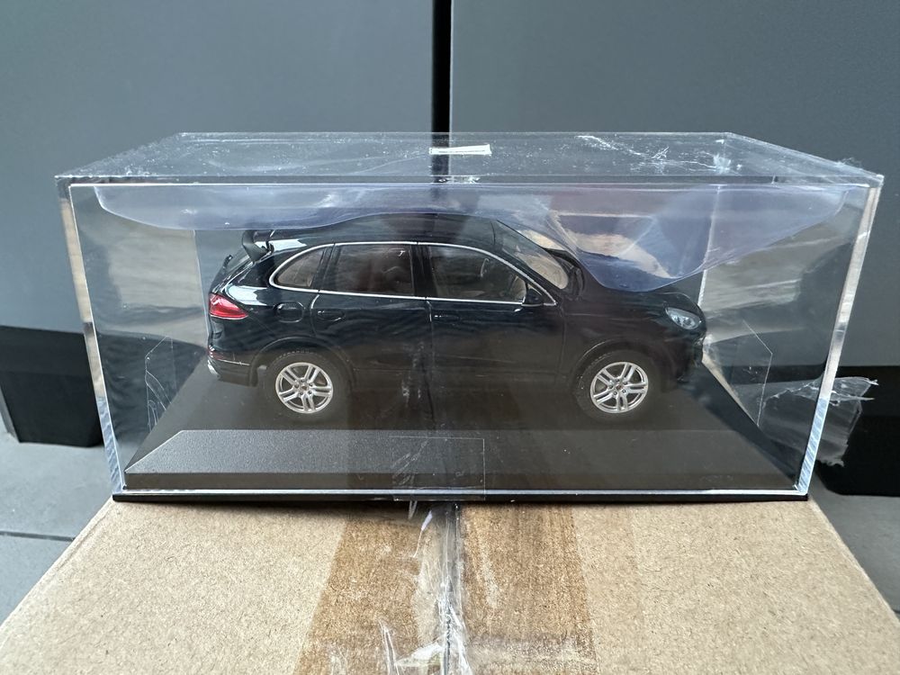 Porsche Cayenne S Minichamps 1/43
