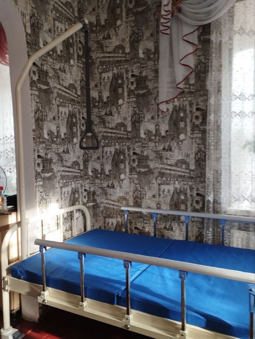 Механічне лікарняне ліжко MED1-C14