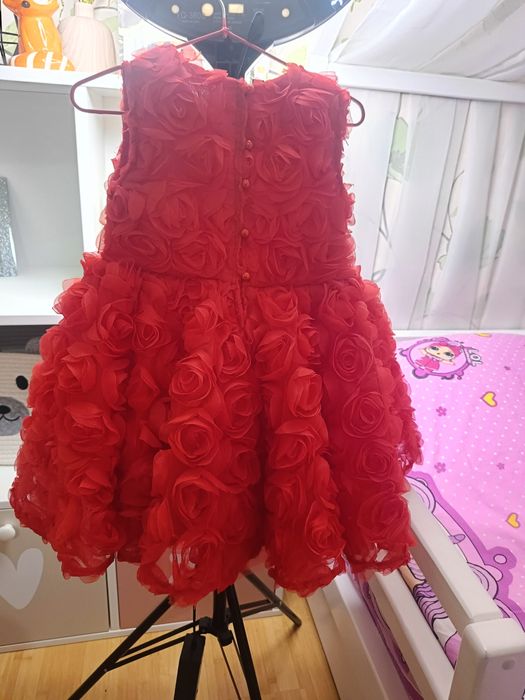 Сукня, плаття із троянд 92-98 розмір