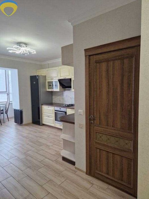 Продам 2 кімнатну кв-ру на вул. Сахарова !