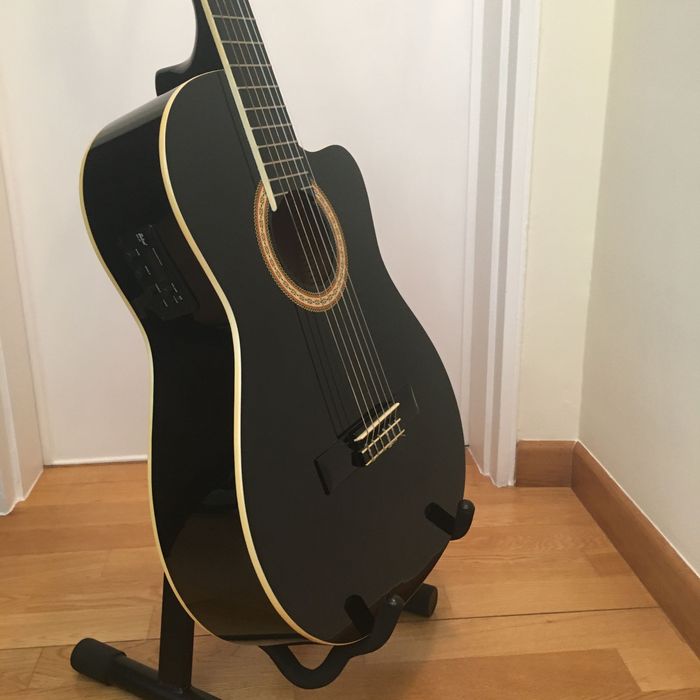 Guitarra clássica+mochila de transporte+suporte+afinador