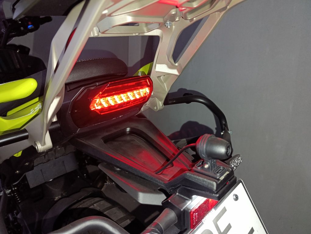 Benelli trk 702x