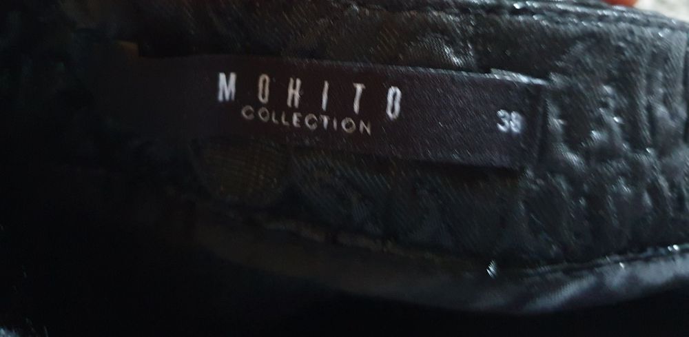 Czarna spódniczka Mohito rozmiar 38