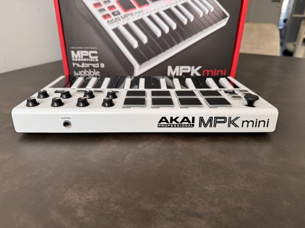 Akai MPK mini MK2