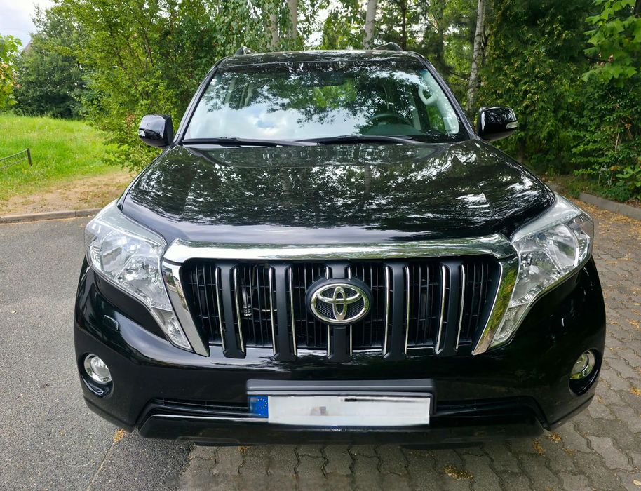 Toyota Land Cruiser Pierwszy właściciel, kupiony w salonie Toyota w Polsce, bezwypadkowy.