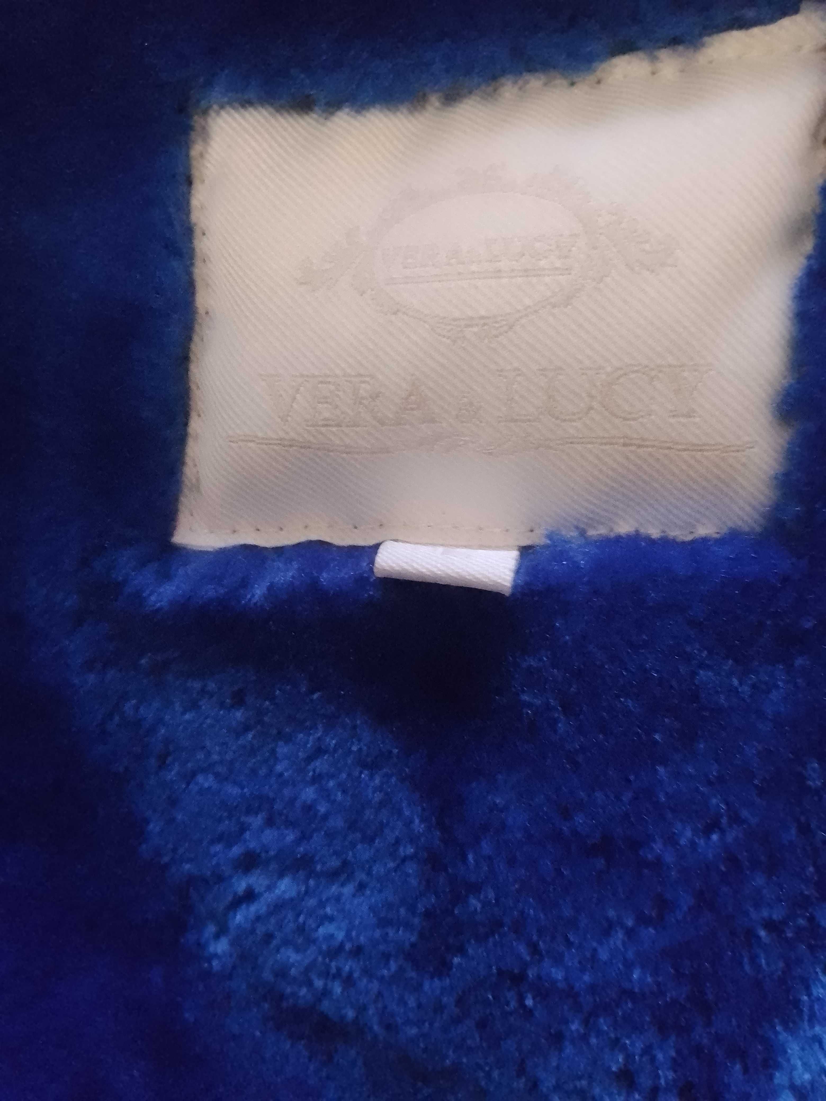 Продается женская куртка