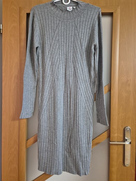 Sweterkowa sukienka Casual Ladies