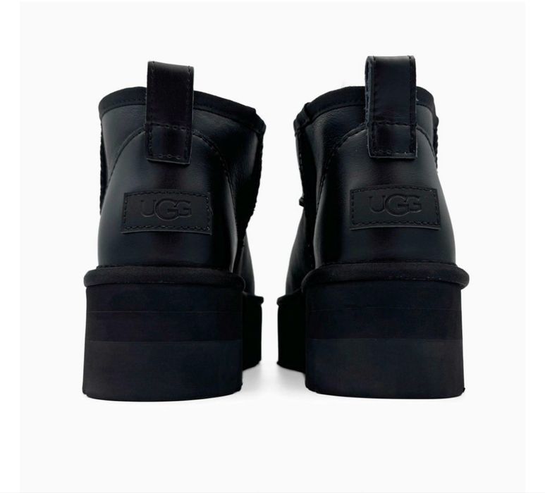 Шкіряні жіночі чорні уггі з хутром ugg Ultra  Black Platform Leather