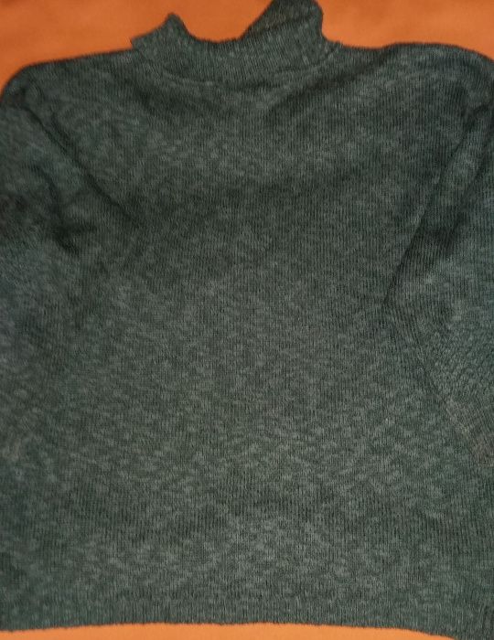 Sweter męski półgolf z rozcięciem,zielony rozmiar L.