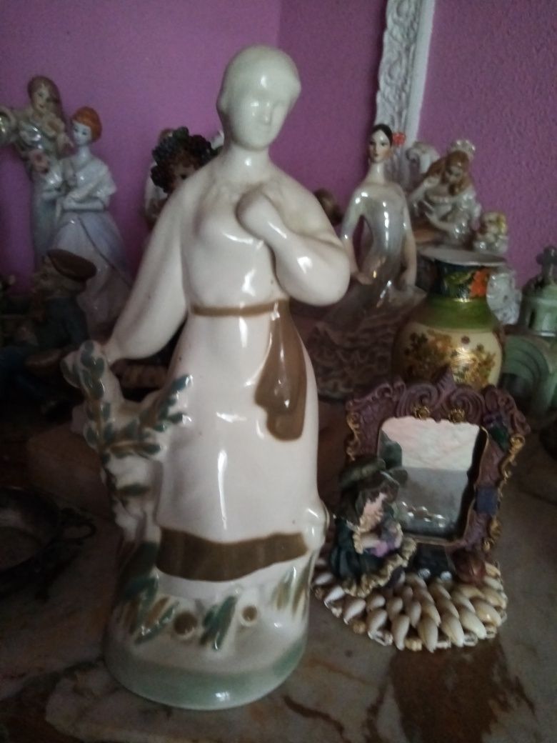 Zestaw 2 figurek. Porcelana