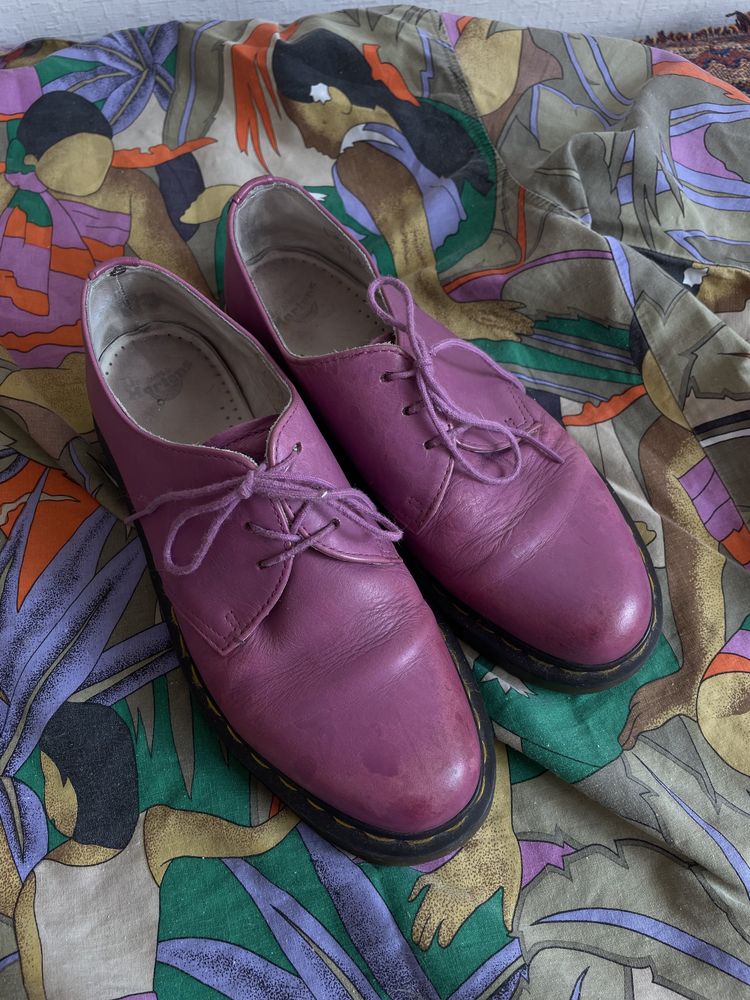 Рожеві вінтажні туфлі від dr.martens оксфорди
