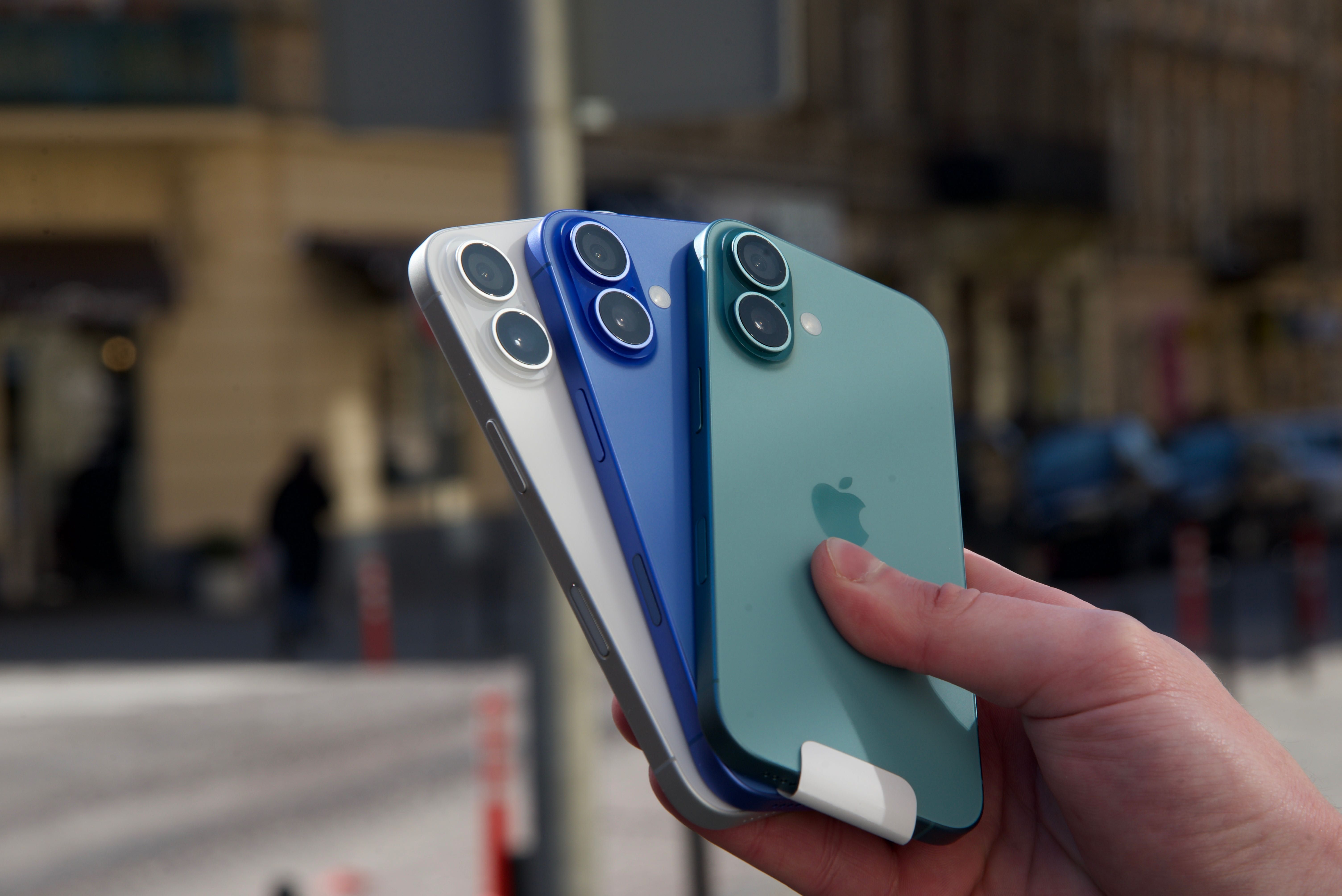 Used iPhone 16 128Gb Магазин iStory