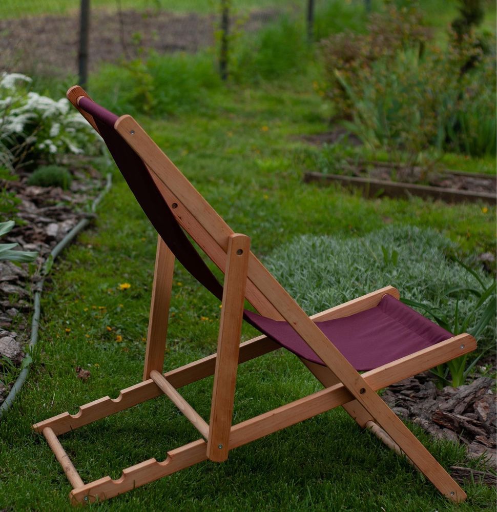 Крісло шезлонг для саду