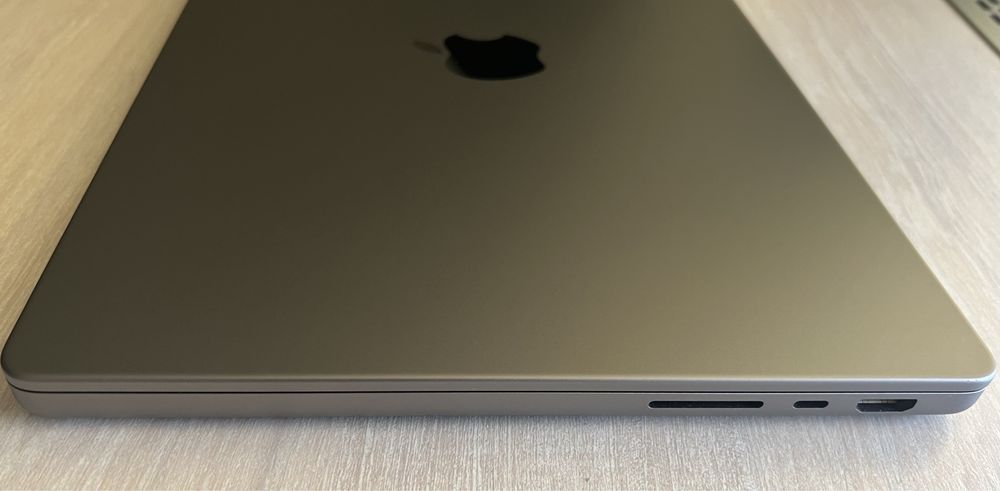 Apple Macbook Pro 14.2 M1pro 16gb 1Tb 2 цикла