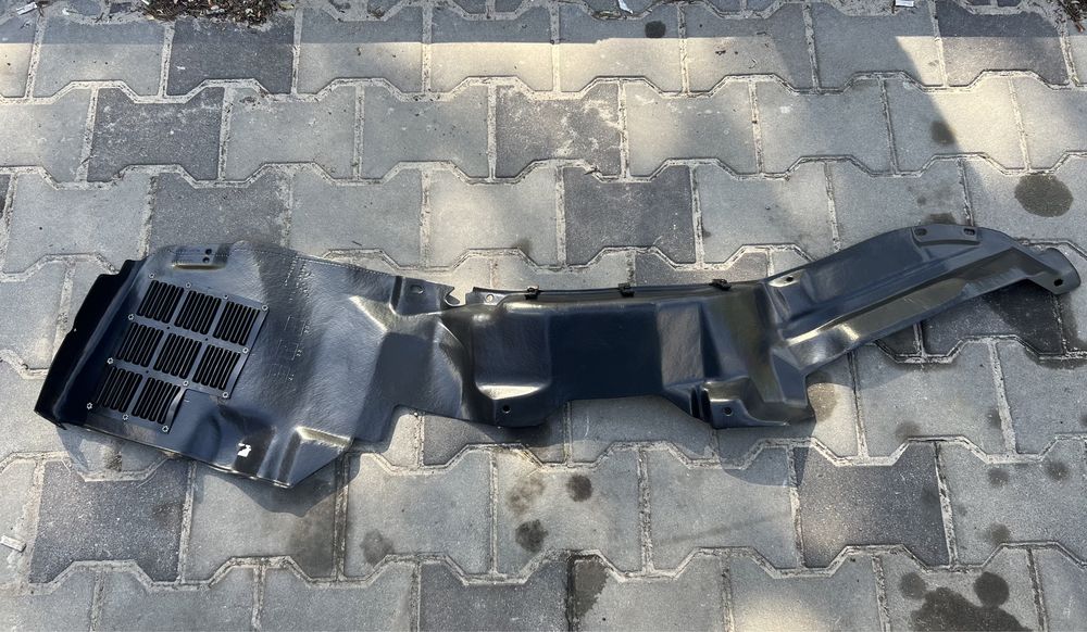 Нові передні підкрилки Mitsubishi Lancer IX 9, Colt, Carisma, ASX
