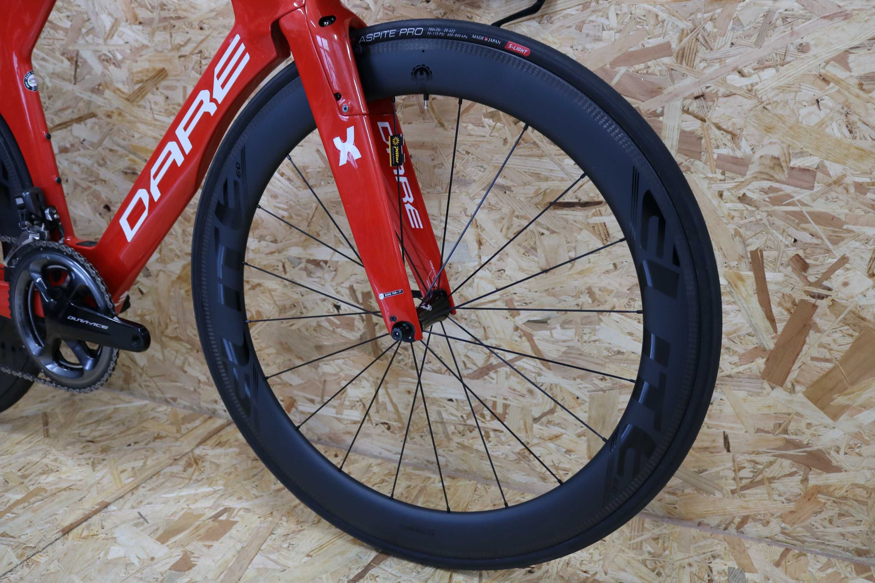 Bicicleta TT/Triatlo Dare TT - Shimano Di2 - Cabos ocultos