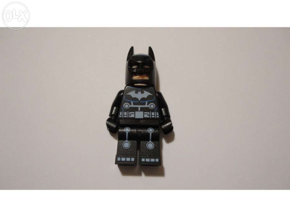 Minifigura batman electro suit lego - legos