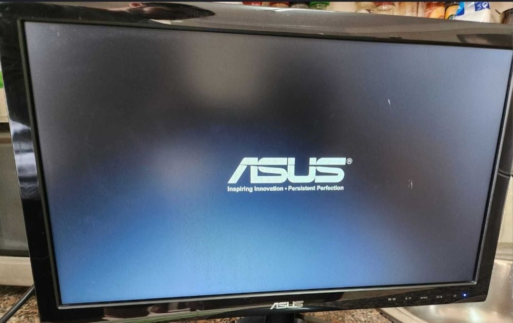 Monitor Asus vga