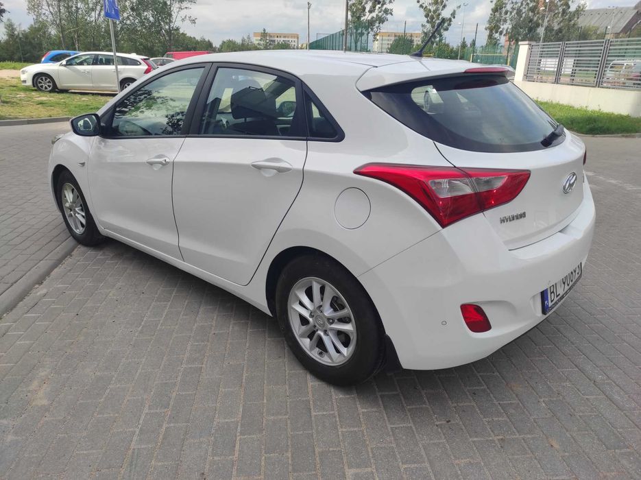 i30  2016r 1.6 Benzyna B. dobry stan, podgrzewane fotele