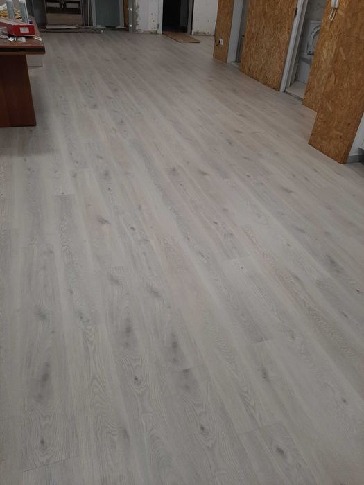 Pisos em madeira, flutuantes e vinilicos