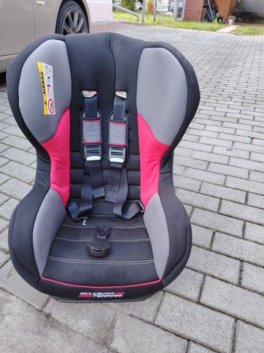 Sprzedam fotelik samochodowy