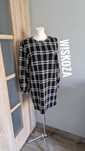 Czarna sukienka • w białą kratę • Jacqueline de Young 34/XS • wiskoza
