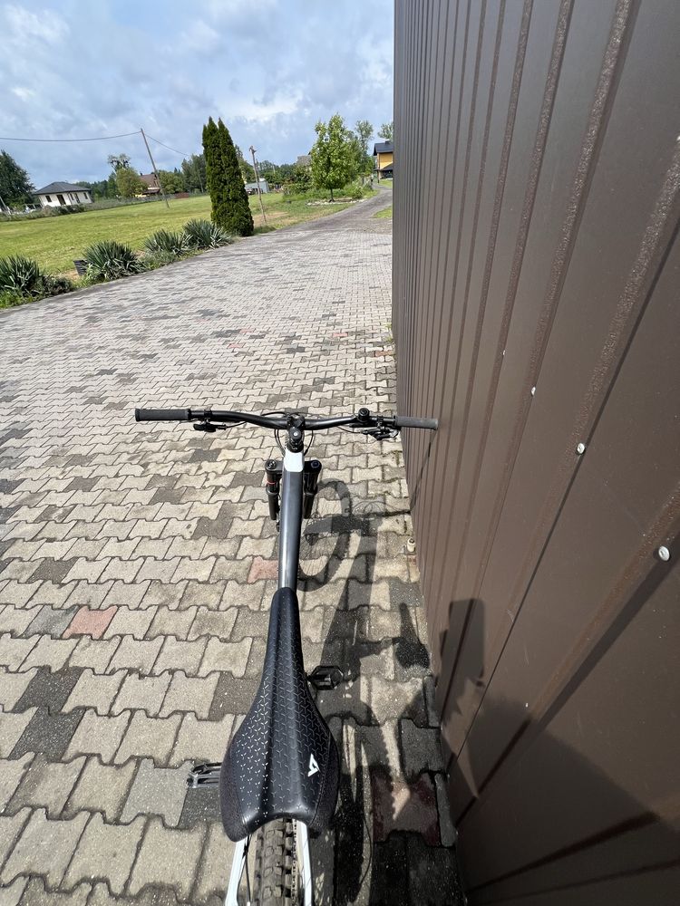 YT Capra CF Pro Rower MTB Enduro