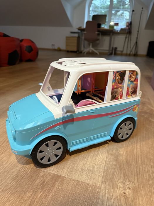 Kamper Barbie samochód
