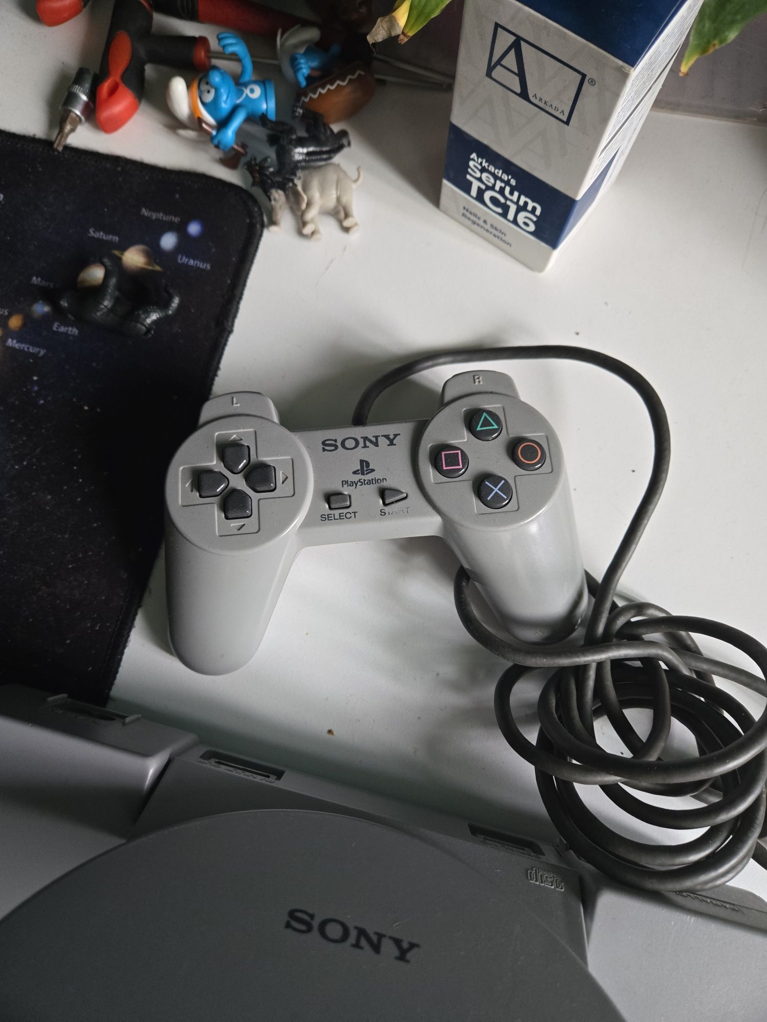 Konsola ps1 orginał nieprzerobiona stan bdb plus 2 gry