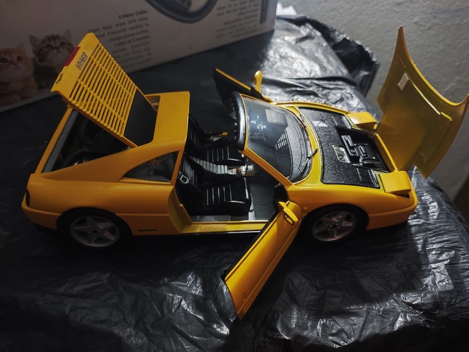 Ferrari 348ts 1/18 marca Mira