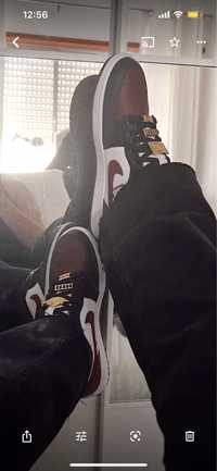 Air Jordan 1 gold pendents - beetroot/black/white