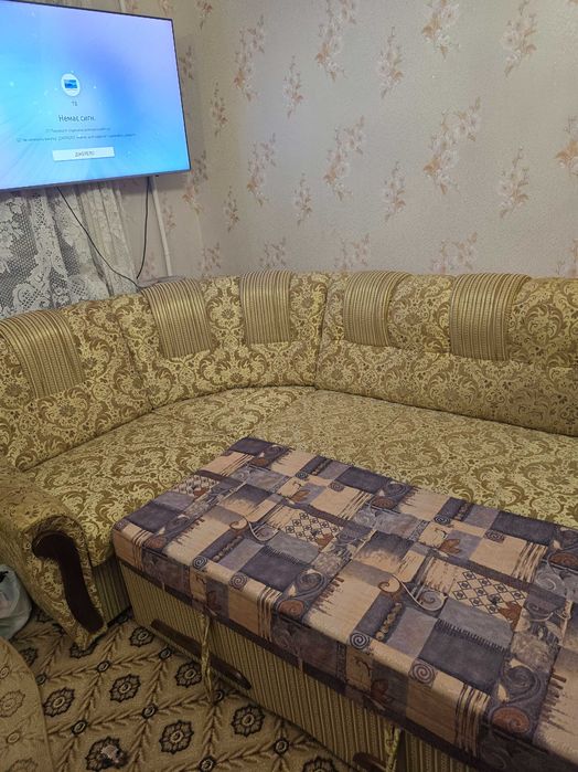 Продам б/в диван, самовивіз