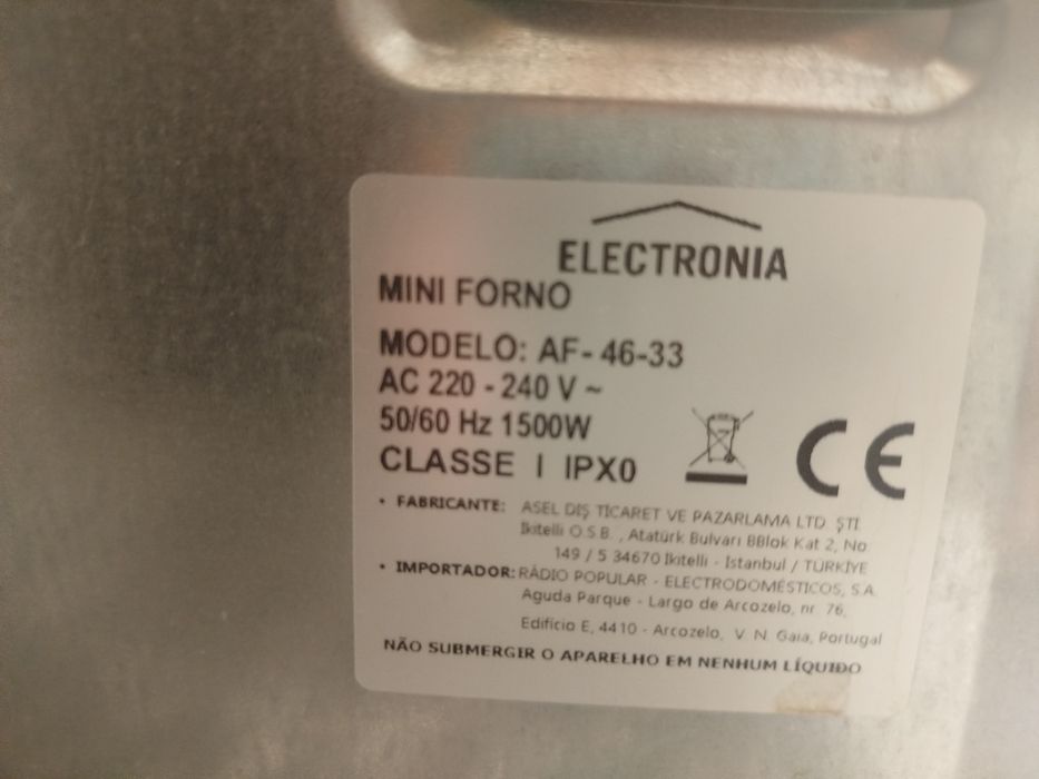 Forno eléctrico grande